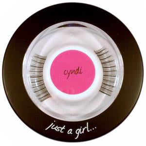 Bullseye ‘Just a Girl…’ CYNDI Lash Compact