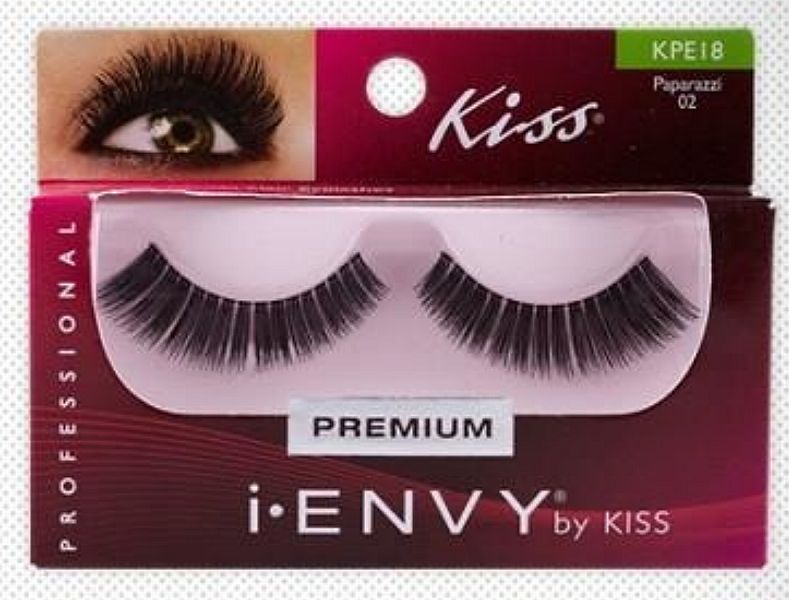 KISS i-ENVY Premium Paparazzi 02 Lashes (KPE18)